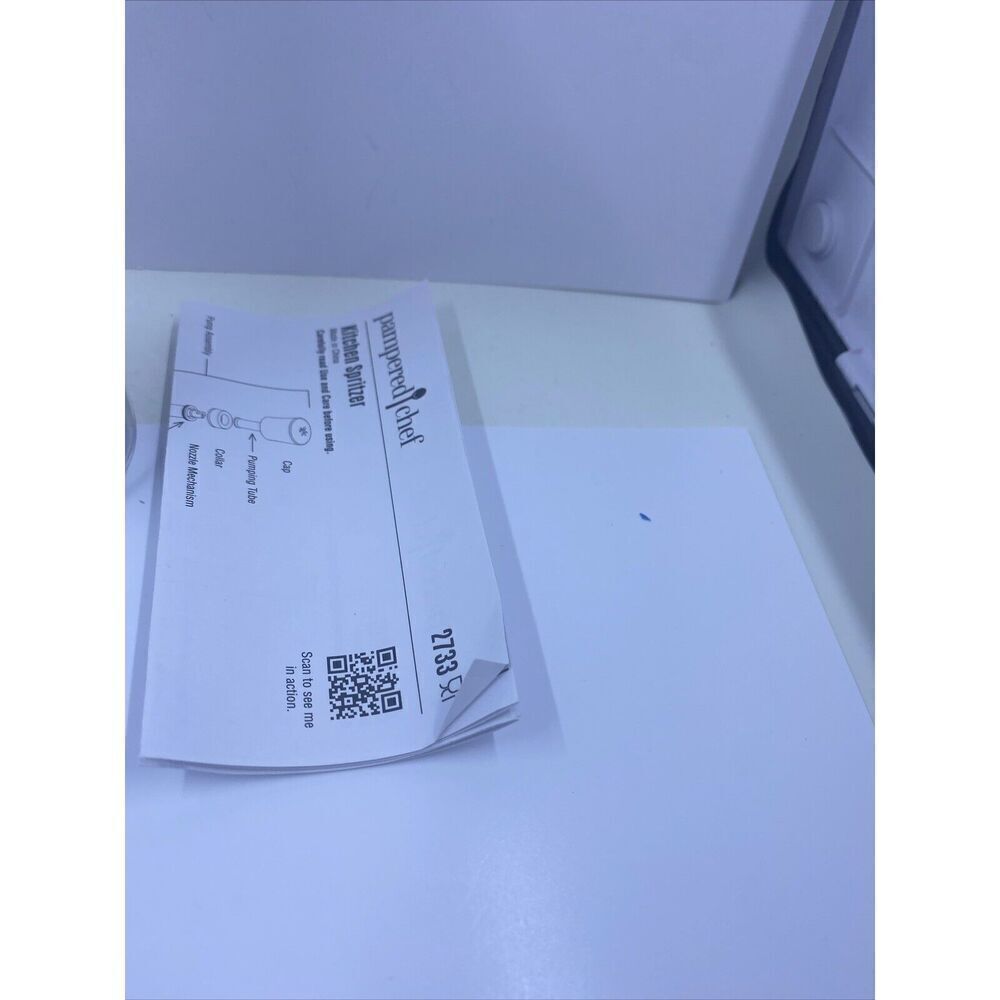 Pampered Chef Kitchen Oil Spritzer #2733 (discontinued) Oil Sprayer With Box - Picture 2 of 11